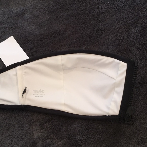 Swimsuit top - Picture 5 of 7